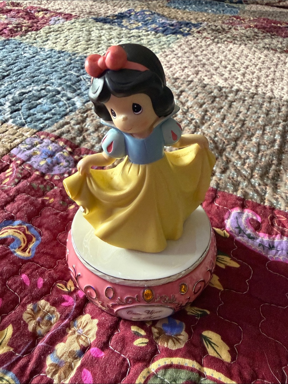 Disney Precious Moments "Once Upon A Time" Snow White Music Box figurine